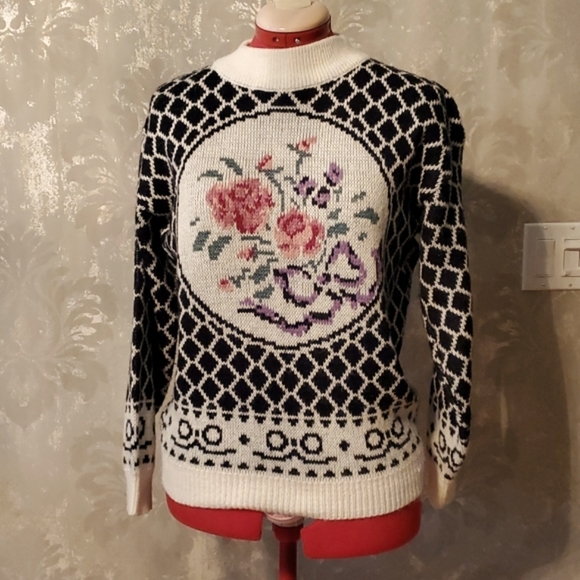 Vintage cottagecore floral sweater - Picture 1 of 9